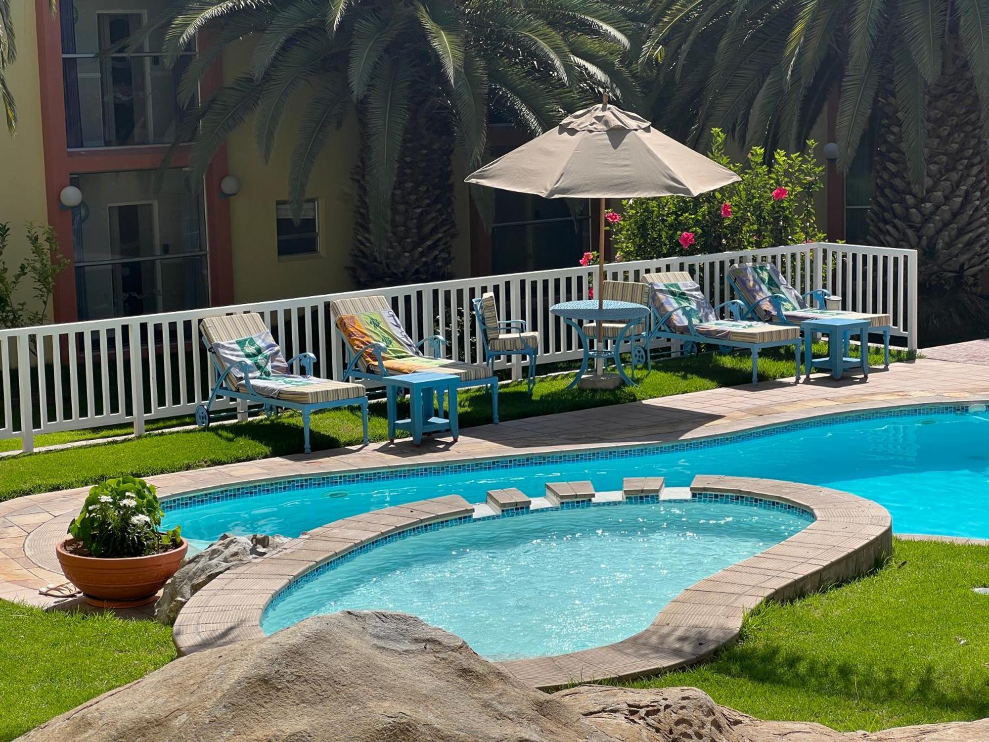Luederitz Nest Hotel Экстерьер фото