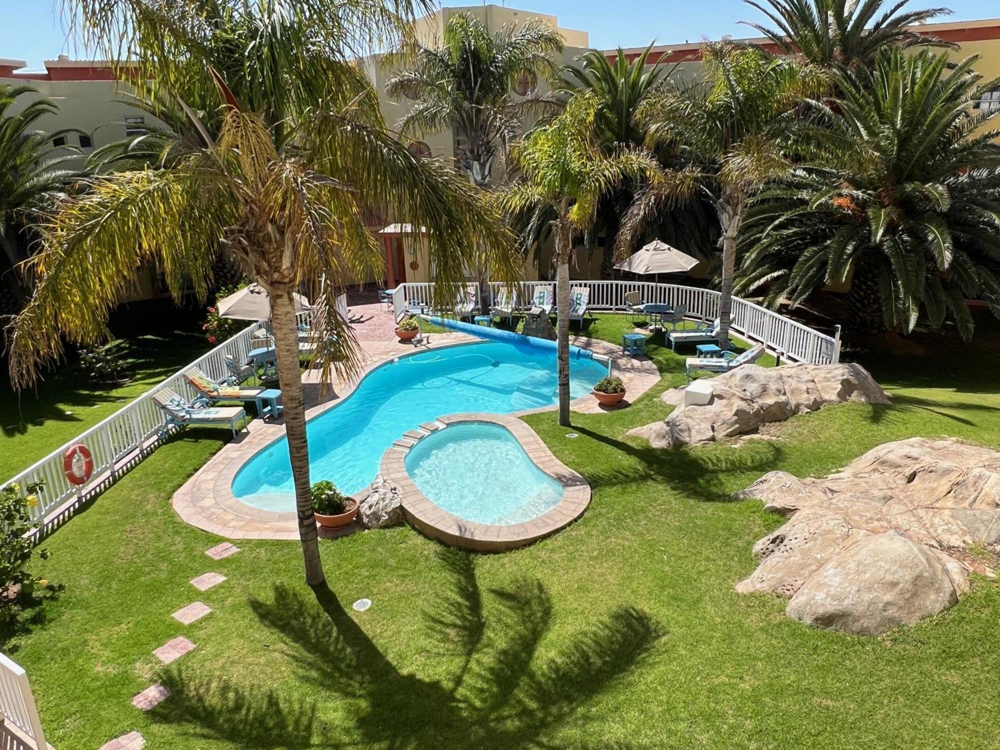 Luederitz Nest Hotel Экстерьер фото